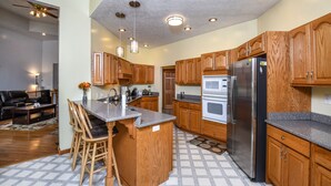 Unclassified image, 4 of 14, button - Beautiful Adventure 3 Bedroom House (Swanton)