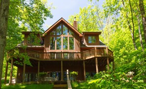 Exterior - Commander's Quarters 5 Bedroom House (Swanton)