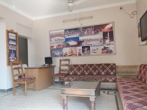 Télévision de 21 pouces avec chaînes par câble