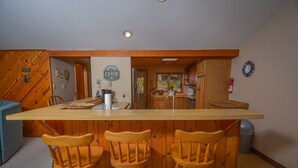 Private kitchen - Mountain Escape 2 Bedroom House (McHenry)