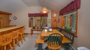 Private kitchen - Mountain Escape 2 Bedroom House (McHenry)