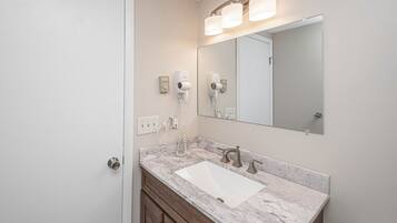 House, Multiple Beds, Fireplace | Bathroom | Towels