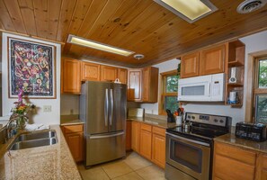 Ferienhaus, Mehrere Betten, Kamin | Eigene Küche | Kühlschrank, Mikrowelle, Ofen, Herdplatte