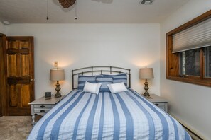 Ferienhaus, 2 Queen-Betten, Küche | 2 Schlafzimmer, kostenloses WLAN, Bettwäsche