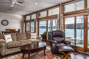 House, 2 Queen Beds, Kitchen | View from room
