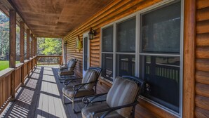 Unclassified image, 2 of 35, button - Terrapin Station 4 Bedroom House (McHenry)
