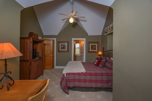 Room - Lakeside Story 6 Bedroom House (Swanton)