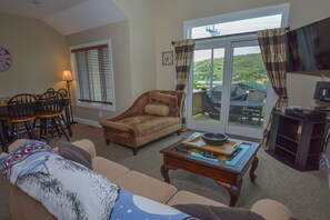 Townhome, 4 Bedrooms, Fireplace | Living area