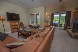 Townhome, 4 Bedrooms, Fireplace | Living area