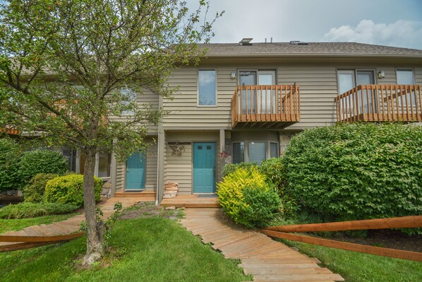 Exterior - Deep Creek Village 3 Bedroom Townhome #23 (McHenry)