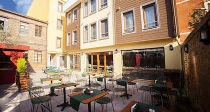 Set Ozer Hotel
