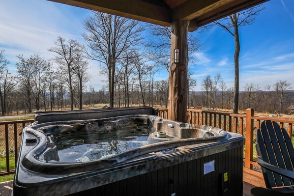 House, Multiple Beds, Hot Tub | Spa