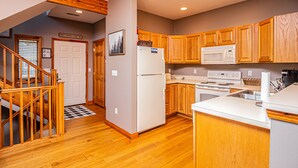 House, Multiple Beds, Hot Tub | Private kitchen | Coffee/tea maker, fridge, microwave, oven