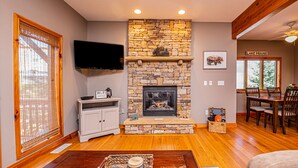 House, Multiple Beds, Hot Tub | Living room | TV, fireplace, DVD player