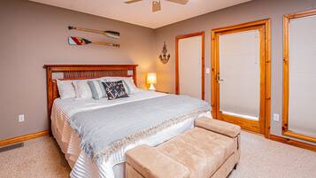 4 bedrooms, free WiFi, bed sheets