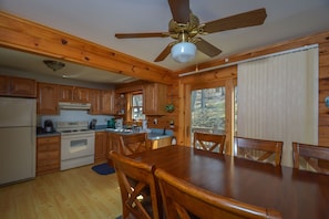 House, Multiple Beds, Hot Tub | Private kitchen | Fridge, microwave, oven, stovetop