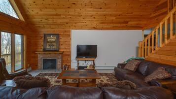 House, Multiple Beds, Hot Tub | Living room | TV, fireplace, DVD player