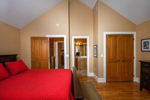 House, Multiple Beds, Hot Tub, Mountain View