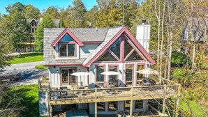 Exterior - Wispering Heights 4 Bedroom House (McHenry)