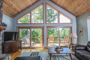 House, Multiple Beds, Hot Tub | Living room | TV, fireplace, DVD player - Glass Mountain Lodge 5 Bedroom House (McHenry)