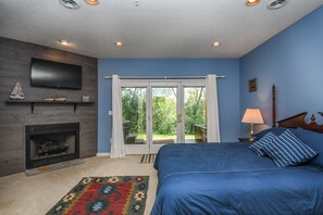 House, Multiple Beds, Hot Tub | 3 bedrooms - Deep Creek Village 3 Bedroom Townhome #39 (McHenry)