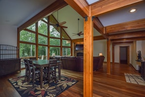 House, Multiple Beds, Hot Tub | Private kitchen | Fridge, microwave, oven, stovetop