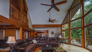 Unclassified image, 5 of 49, button - A Family Affair 4 Bedroom House (Oakland)