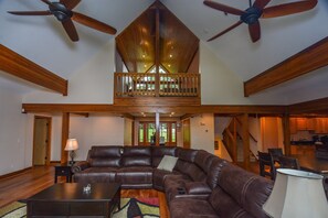 House, Multiple Beds, Hot Tub | Living room | TV, fireplace