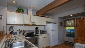 House, Multiple Beds, Hot Tub | Private kitchen | Coffee/tea maker, fridge, microwave, oven