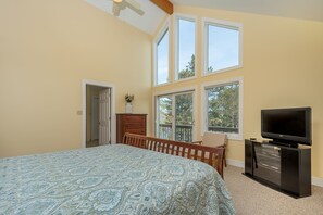 House, Multiple Beds, Hot Tub