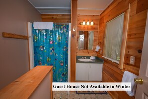 House, Multiple Beds, Fireplace | Bathroom | Towels