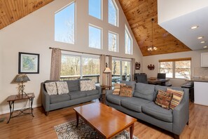 House, Multiple Beds, Hot Tub | Living room | TV, fireplace, DVD player