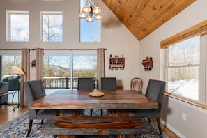House, Multiple Beds, Hot Tub | Private kitchen