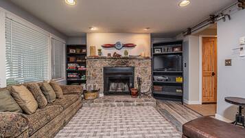 TV, fireplace, DVD player