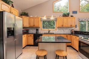 하우스, 침대(여러 개), 온수 욕조 | 전용 주방 | 냉장고, 전자레인지, 오븐, 쿡탑