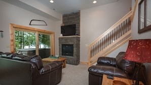 House, Multiple Beds, Hot Tub | Living room | TV, fireplace, DVD player