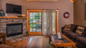 Unclassified image, 4 of 22, button - It's All Good 5 Bedroom House (Oakland)