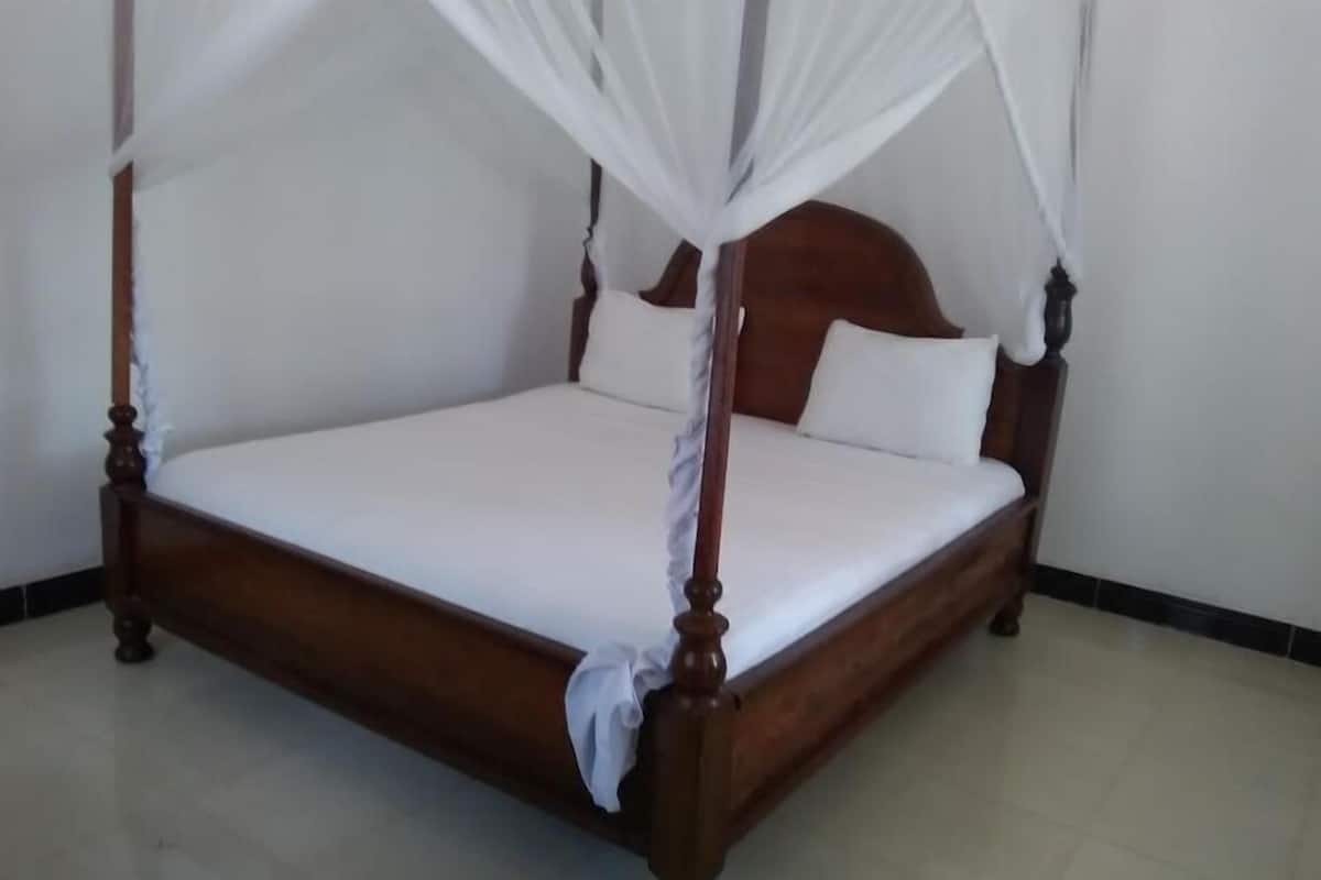 Habitación doble | Sistema de insonorización, tabla de planchar con plancha, wifi gratis