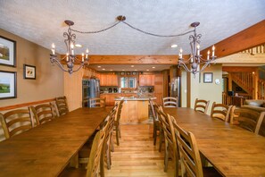 House, Multiple Beds, Hot Tub | Private kitchen