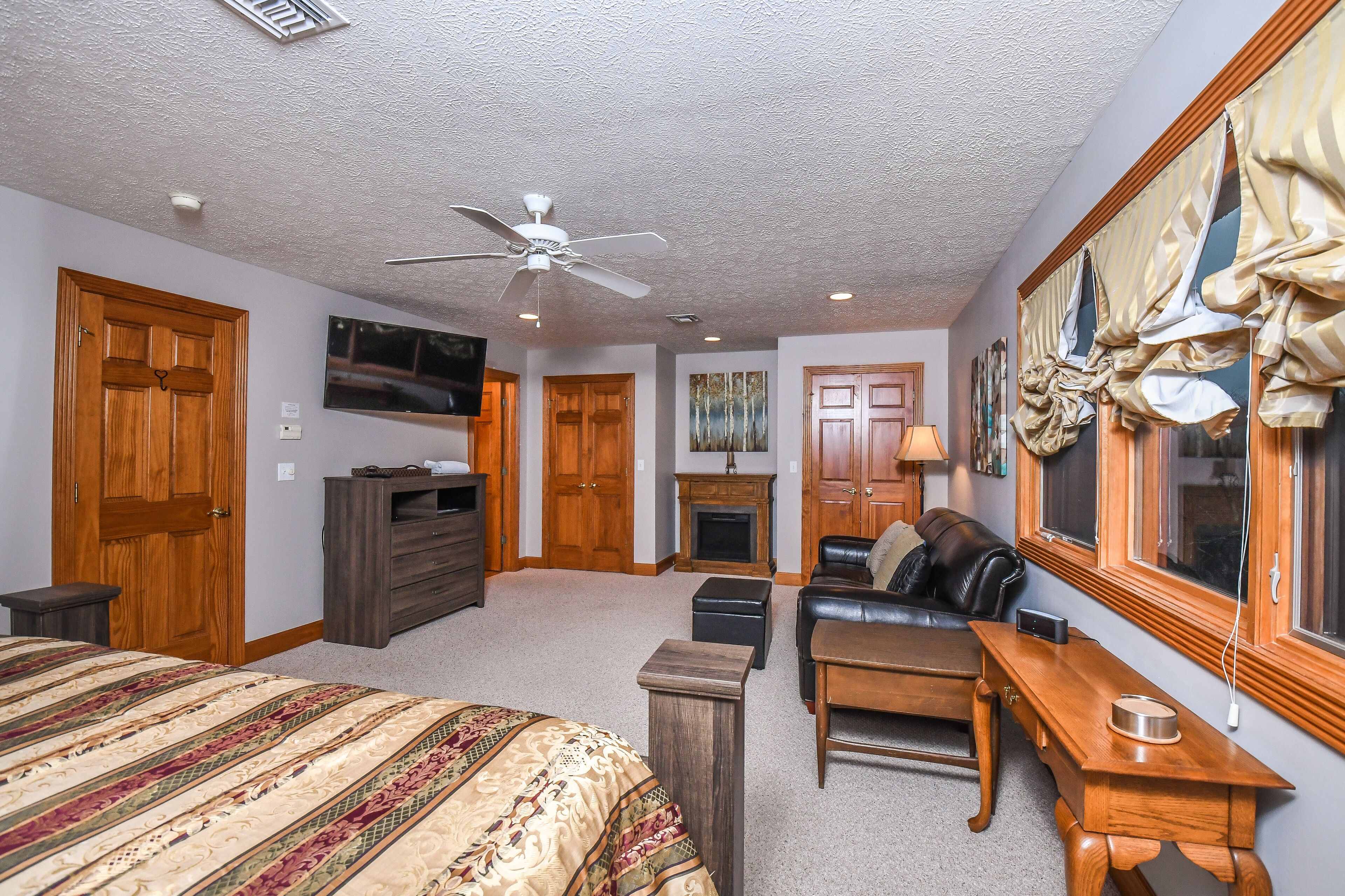 House, Multiple Beds, Hot Tub | 4 bedrooms, free WiFi