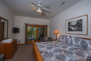 Maison, Plusieurs lits, baignoire à remous | 4 chambres, accès au Wi-Fi (inclus)