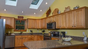 Private kitchen - All Decked Out 4 Bedroom House (McHenry)