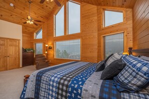 House, Multiple Beds, Hot Tub | 5 bedrooms, free WiFi, bed sheets - Cedar Shores Villa 5 Bedroom Townhome #14 (McHenry)