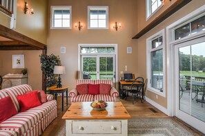 TV, fireplace - Mountain Splendor 4 Bedroom House (Swanton)