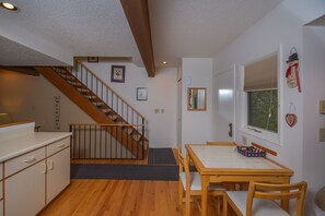 House, Multiple Beds, Hot Tub | Private kitchen