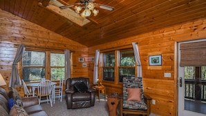 House, Multiple Beds, Hot Tub, Mountain View | Living room | TV, fireplace, DVD player - Sunset Ridge 3 Bedroom House (McHenry)