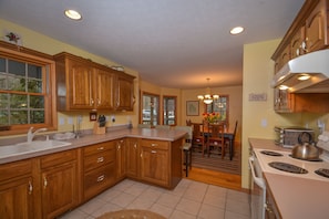 House, Multiple Beds, Hot Tub | Private kitchen