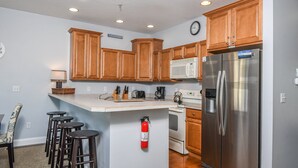Casa, varias camas, hidromasaje | Cocina privada | Cafetera y tetera, refrigerador, microondas y horno 