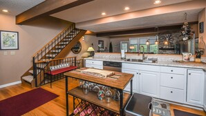 Ferienhaus, Mehrere Betten, Whirlpool | Eigene Küche
