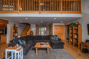 House, Multiple Beds, Fireplace | Living room | TV, fireplace, DVD player